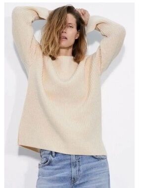 Zara Chunky Ribbed Knit Oversized Pullover Sweater Neutral Cream
